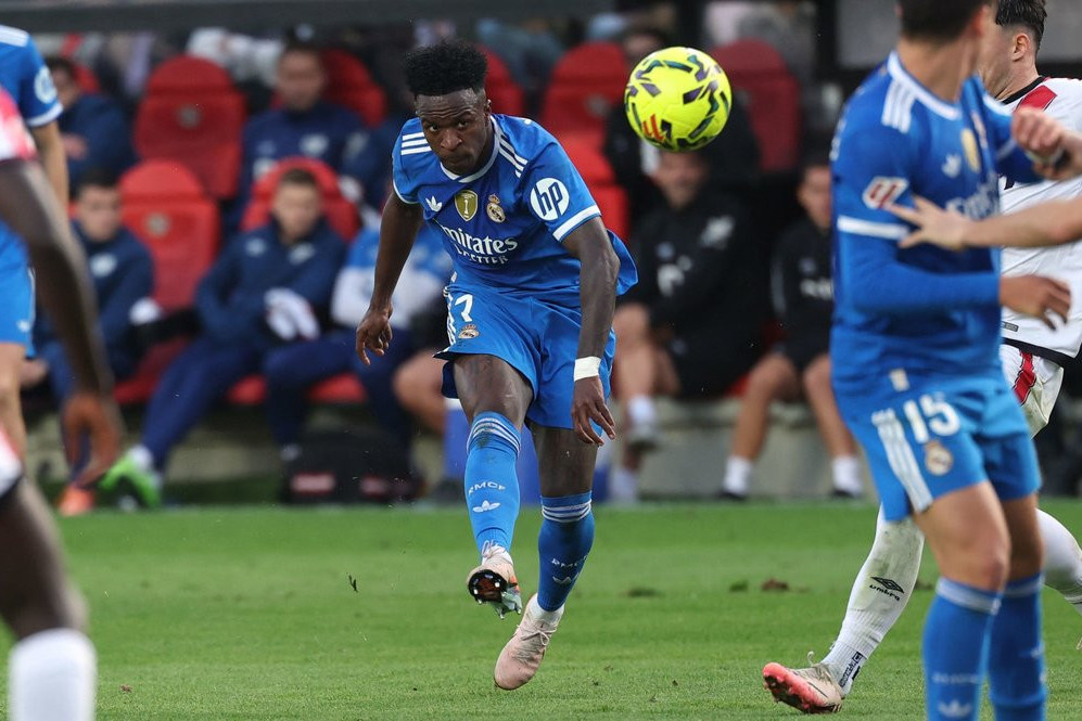 Винисиус — болельщикам "Райо Вальекано": "Вы платите, чтобы смотреть на меня"