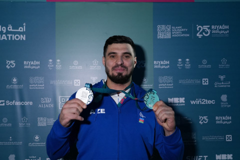 Azərbaycan ağırlıqqaldıranı VI İslam Həmrəyliyi Oyunlarını iki medalla tamamlayıb - YENİLƏNİB + FOTO