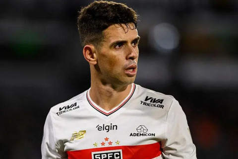 Former Chelsea and Brazil midfielder Oscar hospitalized due to heart problem