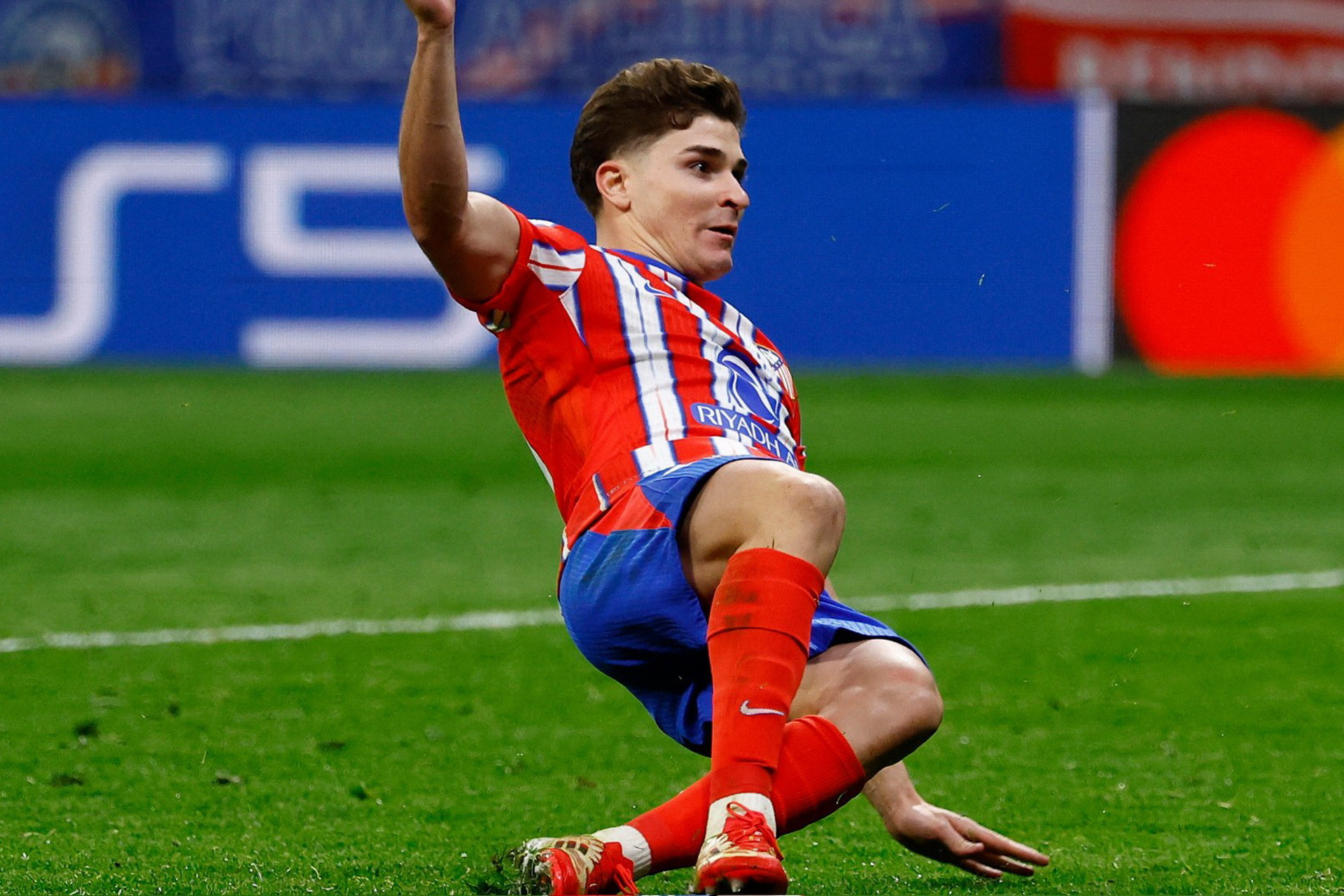 “Çelsi” Premyer Liqanın rekordunu qıra biləcək transferə hazırlaşır