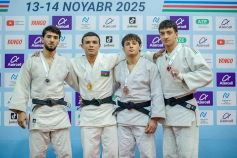 В Баку определились первые победители чемпионата по дзюдо