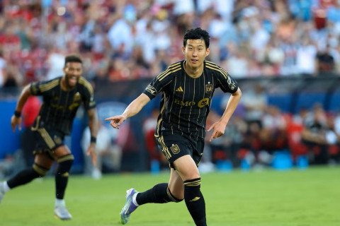 Son Xın Min icarəyə gedəcəyi barədə xəbərə münasibət bildirib