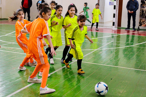 AFFA-nın təşkil etdiyi “Məktəbli Qızlar” turnirində növbəti qrup oyunlarına start verildi - FOTO