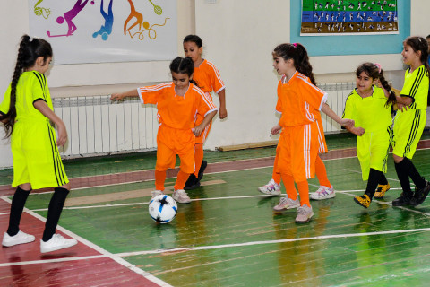 AFFA-nın təşkil etdiyi “Məktəbli Qızlar” turnirində növbəti qrup oyunlarına start verildi - FOTO