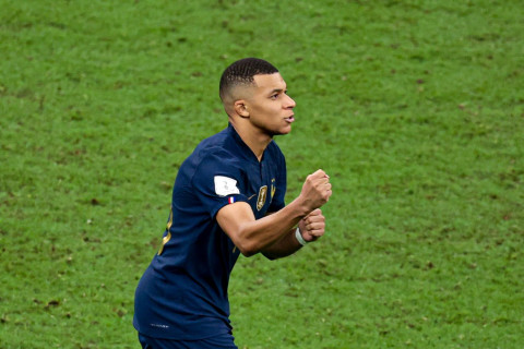 Килиан Мбаппе: "400 - это людей не впечатляет"