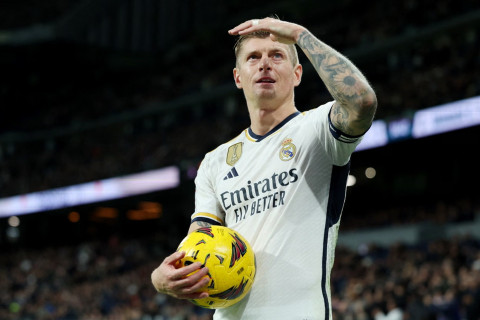 Toni Kroos “bütün zamanların ən yaxşı 11-liyi”ni açıqladı - VİDEO