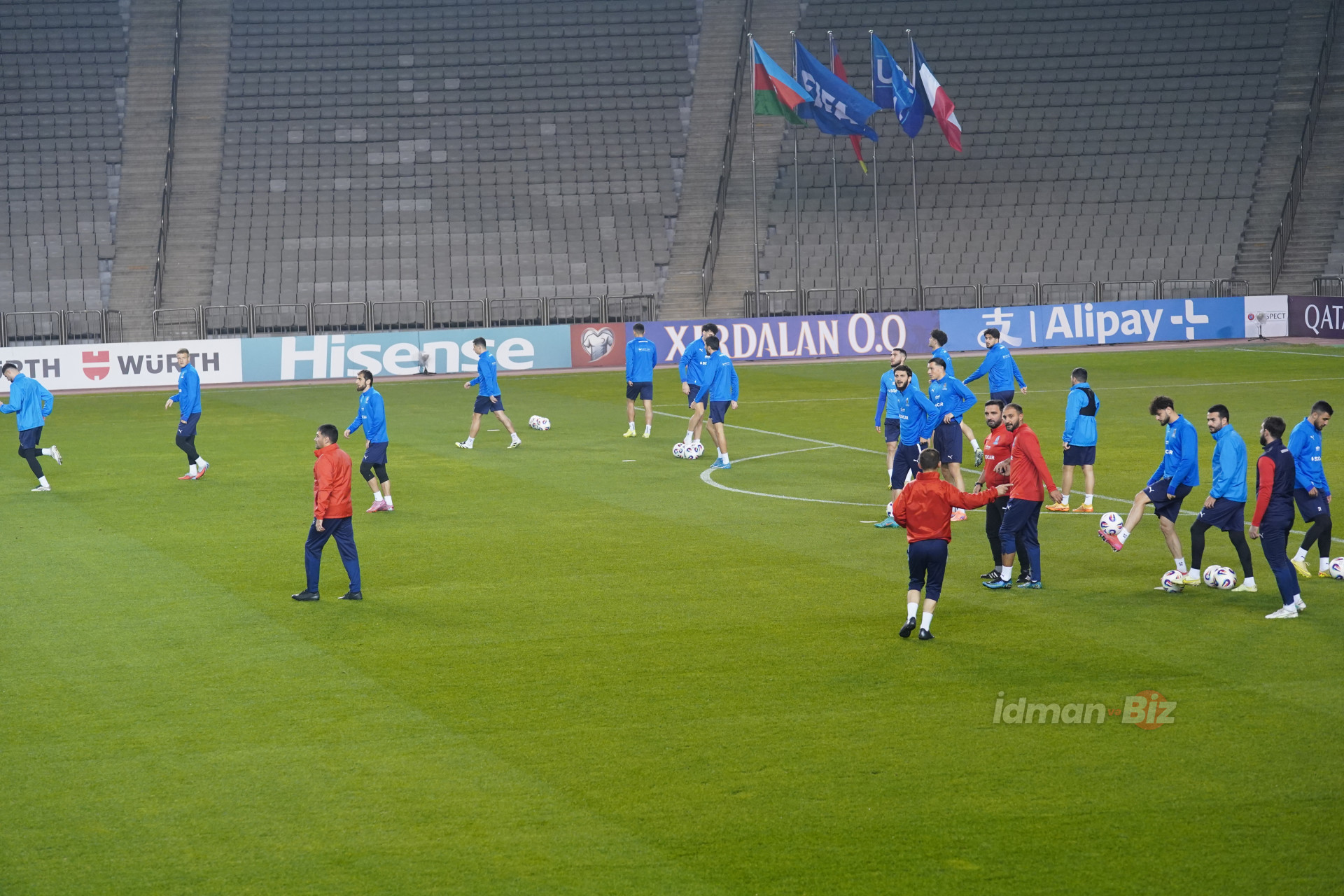 Сборная Азербайджана провела тренировку перед матчем с французами - ФОТОРЕПОРТАЖ