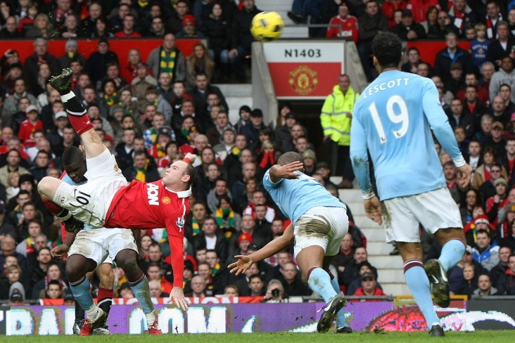 Wayne Rooney recreates iconic 2011 goal on British TV - VIDEO