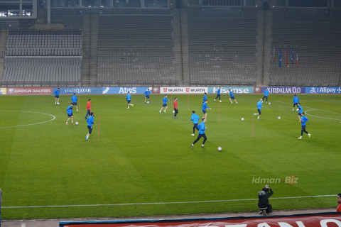 Azərbaycan yığması Fransa ilə qarşılaşma öncəsi Bakıda məşq edib - FOTO/VİDEO