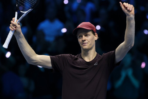 Синнер обыграл де Минора и вышел в финал Итогового турнира ATP