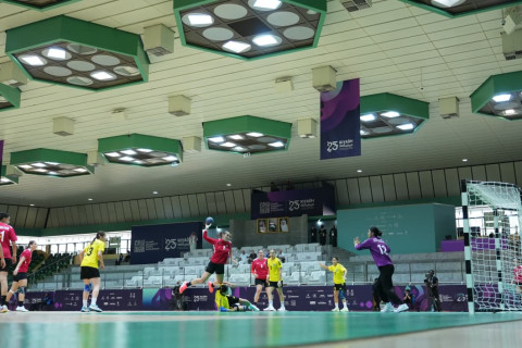 Azərbaycanın qadın həndbol millisi İslamiadada keçirdiyi ilk qarşılaşmada məğlubiyyətlə üzləşib - YENİLƏNİB + FOTO