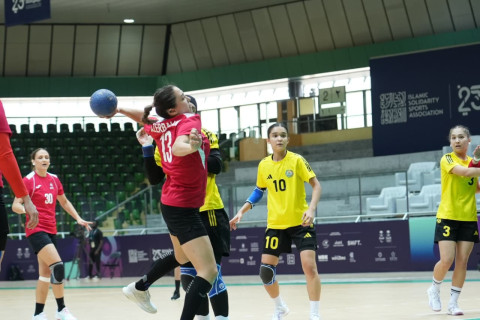 Женская сборная Азербайджана по гандболу уступила Узбекистану - ОБНОВЛЕНО - ФОТО