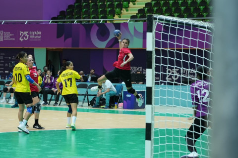 Azərbaycanın qadın həndbol millisi İslamiadada keçirdiyi ilk qarşılaşmada məğlubiyyətlə üzləşib - YENİLƏNİB + FOTO
