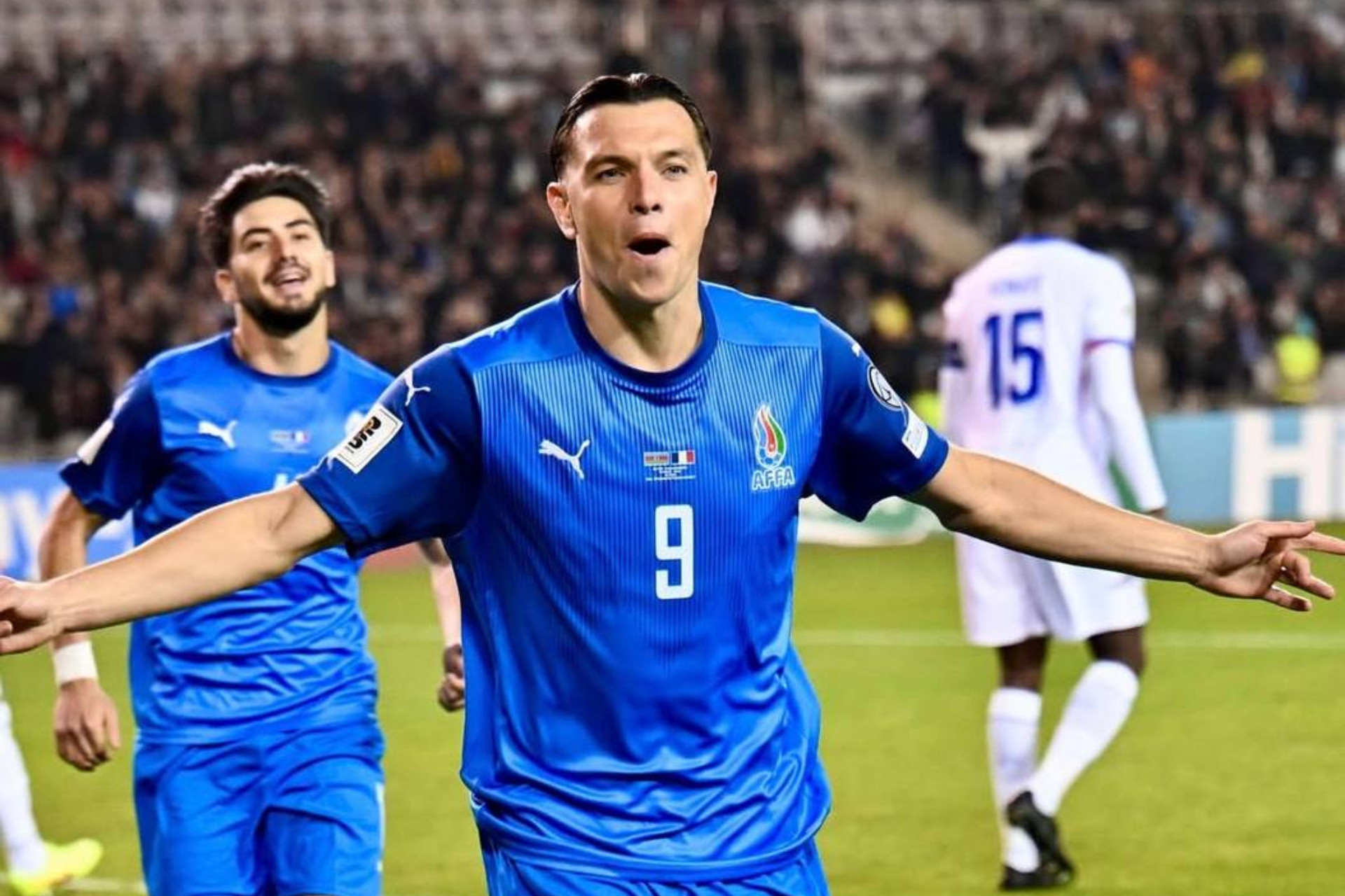 Renat Dadaşov Fransaya qarşı oyunda millimizin ən yaxşı futbolçusu seçildi