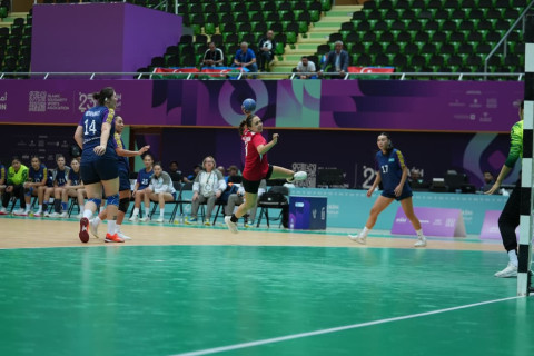 Azərbaycanın həndbol millisi VI İslam Həmrəyliyi Oyunlarında növbəti matçını keçirib - FOTO