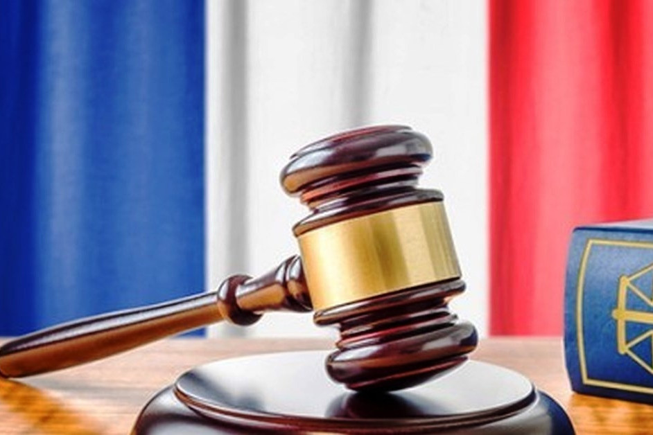 Fransa məhkəməsi iki gimnastika məşqçisini uşaqlara qarşı zorakılıqda təqsirli bilib