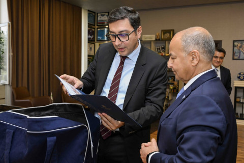 Fərid Qayıbov Beynəlxalq Su İdman Növləri Federasiyasının prezidentini qəbul edib - FOTO
