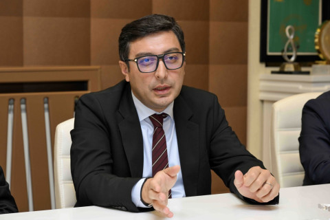 Fərid Qayıbov Beynəlxalq Su İdman Növləri Federasiyasının prezidentini qəbul edib - FOTO