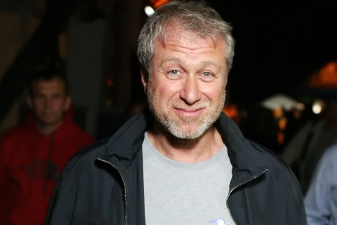 Chelsea sale fund stalled by legal battle between Abramovich and Jersey