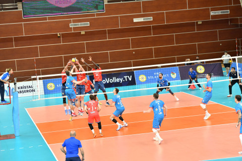 Çelenc Kuboku: “Xilasedici” növbəti mərhələyə yüksəlib - YENİLƏNİB + FOTO