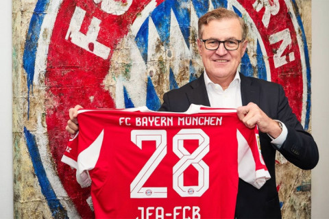 “Bavariya” Yaponiya Futbol Assosiasiyası ilə müqavilənin müddətini uzadıb