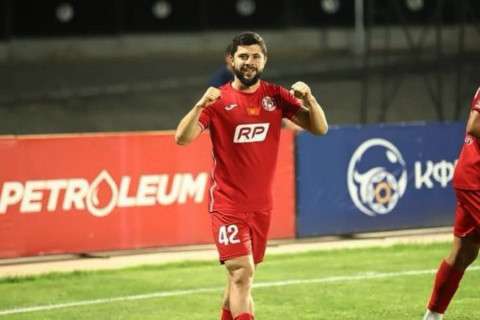 Qırğızıstan klubunda oynayan azərbaycanlı futbolçu: “Ayxan Abbasov milliyə çağırmasa da, işimi görəcəyəm”