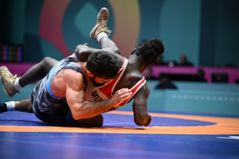 Azərbaycanın daha bir sərbəst güləşçisi İslamiadada finala vəsiqə qazanıb - YENİLƏNİB + FOTO