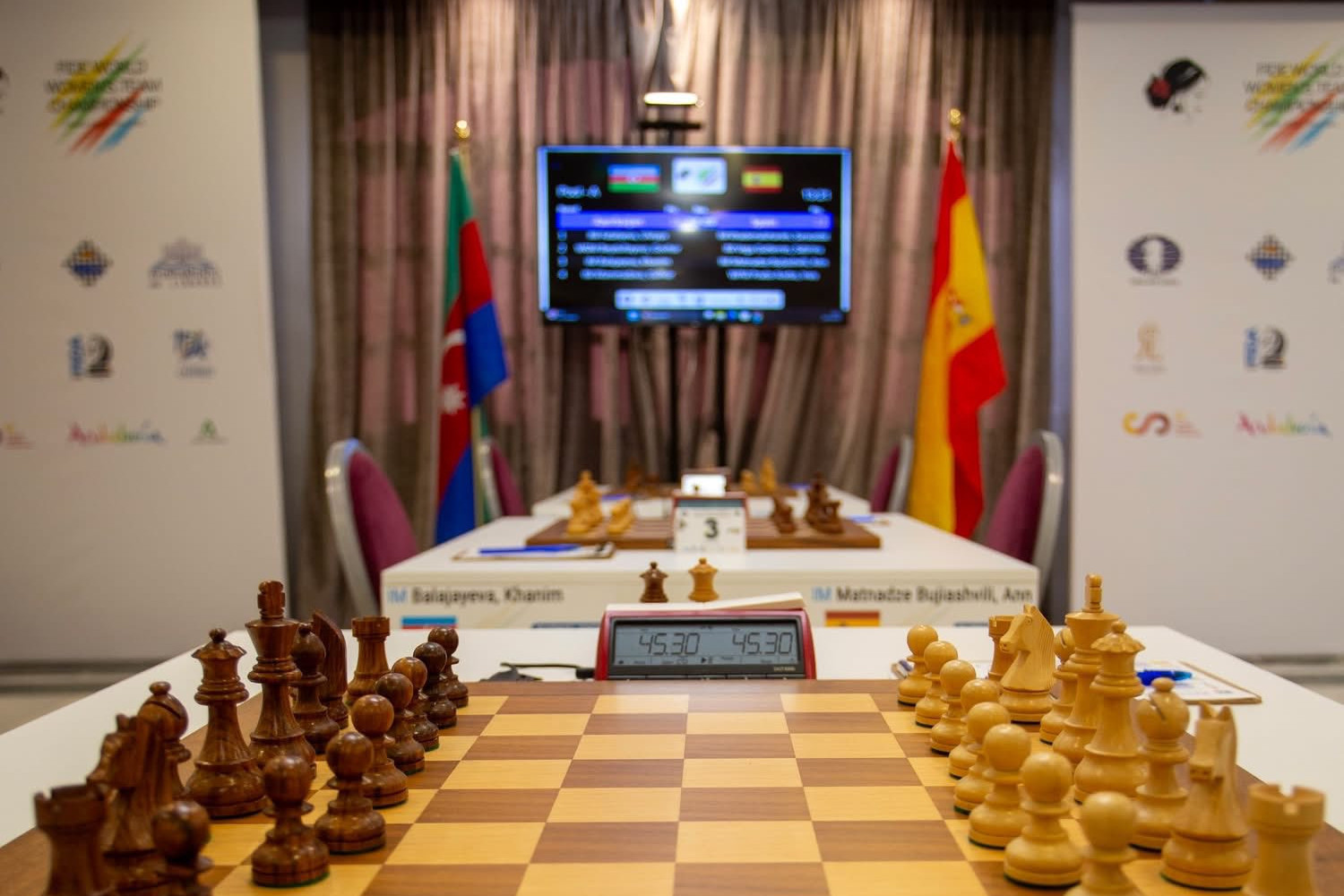 Azərbaycan şahmatçıları dünya çempionatında ikinci olub