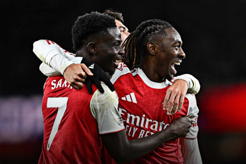 İngiltərə Premyer Liqası: “Arsenal” darmadağınla derbinin qalibi oldu, “Aston Villa” isə geridönüşlə sevindi – VİDEO