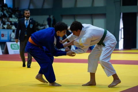 В Баку завершилась лига по дзюдо среди юношей - ФОТО