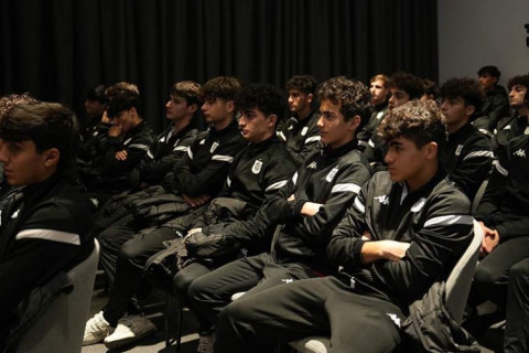 “Neftçi”nin futbolçuları üçün seminar keçirilib - FOTO