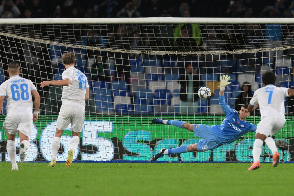 İtaliya mediası “Qarabağ”ın qapıçısına heyran qaldı: “O, qapının cəftəsini xatırlatdı” - İDMAN.BİZ-in İCMALI