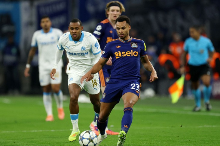 "Ньюкасл" на выезде уступил "Марселю" - ВИДЕО