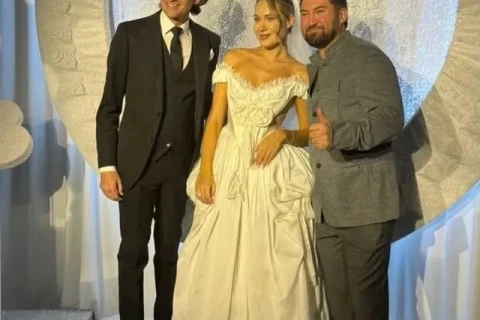 Rusiya millisinin sabiq qapıçısı özündən 28 yaş kiçik teleaparıcı ilə ailə qurdu - FOTO