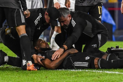 Защитник "Карабаха" прошел обследование после травмы в матче с "Наполи"