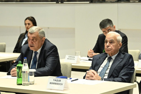 Микаил Джаббаров переизбран на пост президента Федерации борьбы Азербайджана - ФОТО