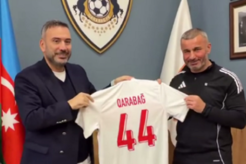 Türkiyəli tanınmış şərhçidən Qurban Qurbanova jest - VİDEO