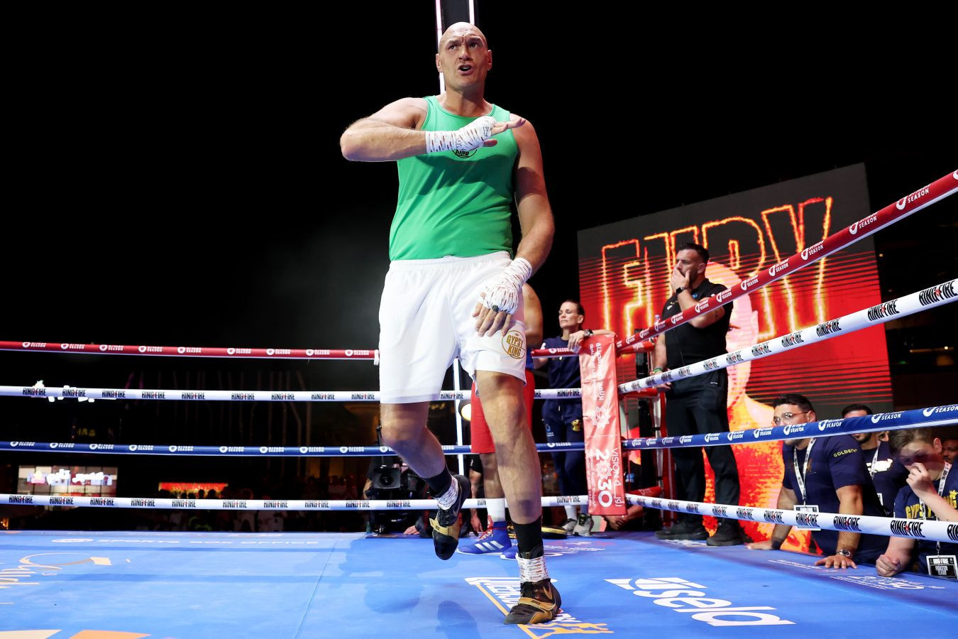 Фьюри поблагодарил Кличко: "Ты сделал меня мультимиллионером"