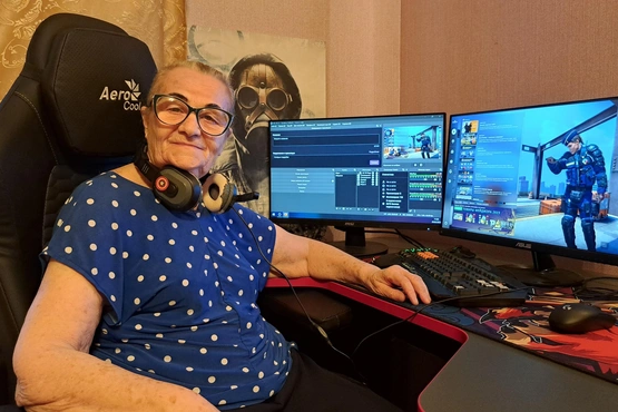 77 yaşlı strimer beynəlxalq mükafata namizəddir - VİDEO