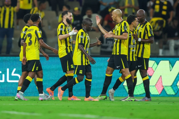 “Əl-İttihad” Kral Kubokunda “Əl-Şəbab”ı Benzemanın het-triki sayəsində məğlub edib