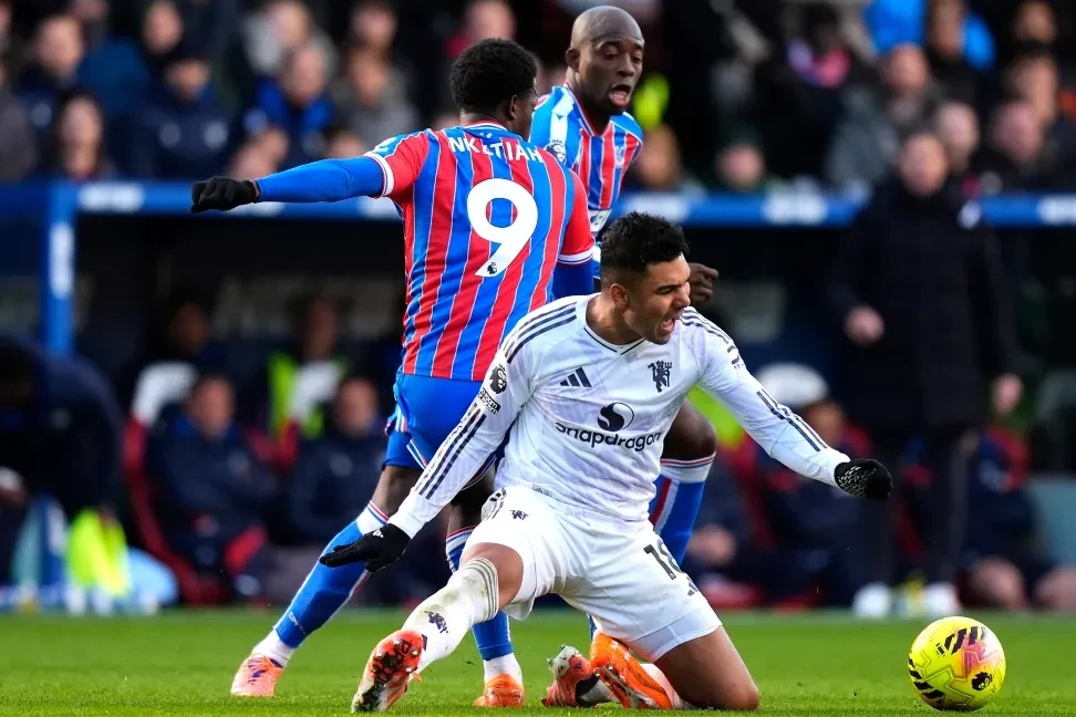 “Mançester Yunayted” hesabda geri düşsə də, qələbə qazandı - VİDEO