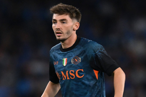 Полузащитник "Наполи" Гилмор перенесет операцию