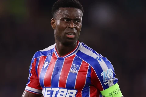 "Ливерпуль" рискует остаться без капитана "Кристал Пэлас"