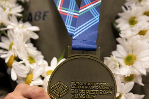 Boks üzrə Azərbaycan milli komandası Vətənə qayıdıb - FOTO