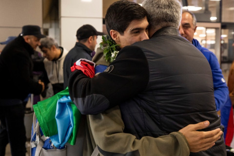 Boks üzrə Azərbaycan milli komandası Vətənə qayıdıb - FOTO