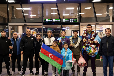 Сборная Азербайджана по боксу вернулась на родину – ФОТО