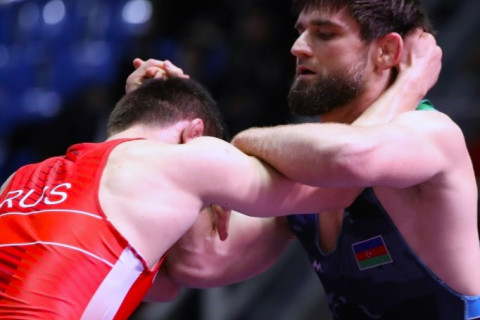 Азербайджанские борцы завоевали шесть медалей на турнирах в России - ФОТО