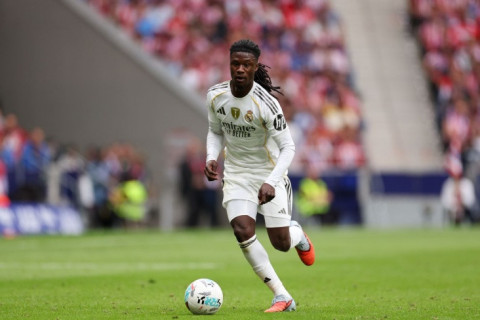 “Liverpul” “Real Madrid”in yarımmüdafiəçisini hədəfə alıb