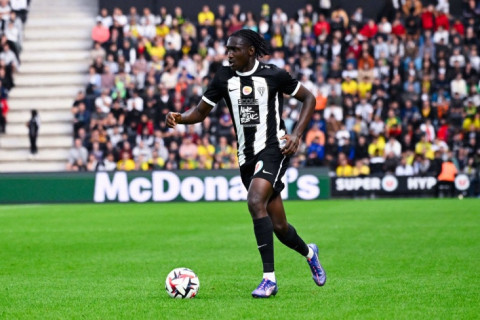 “Milan” “Anje”nin 18 yaşlı forvardını almaq istəyir