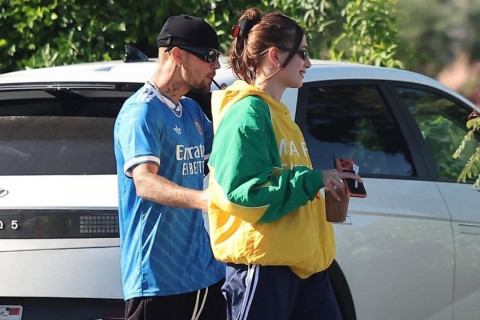 Justin Bieber spotted wearing Real Madrid shirt